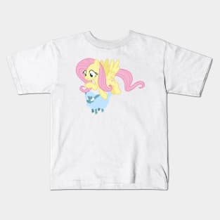 Fluttershy saving a tiny ewe 2 Kids T-Shirt